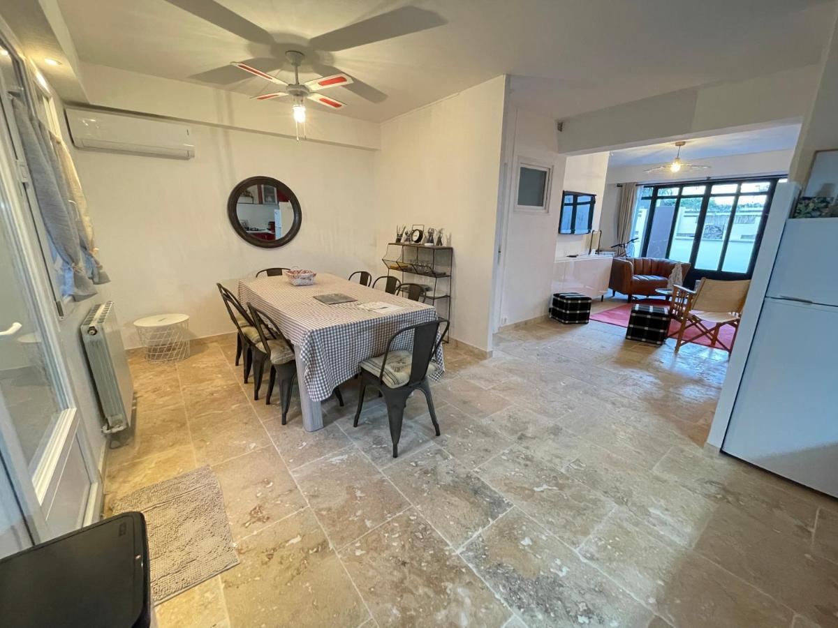 Confortable Maison Cosy-Chic, Clim, Park, Exte Aigues-Mortes Exterior photo
